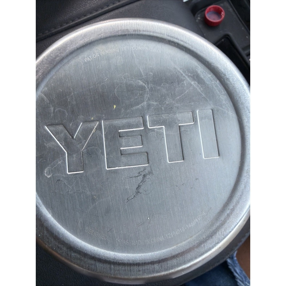 Rambler Mug  YETI 14oz Silver Stainless Steel Insulated MagSlider Lid - Picture 2 of 5